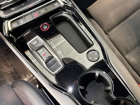 Used 2023 Audi e-tron GT Premium Plus image 16