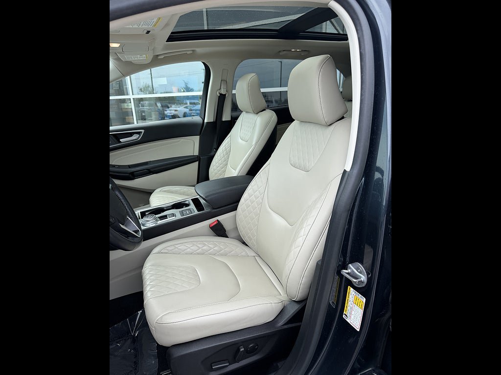 Used 2023 Ford Edge Titanium AWD/4WD image 14