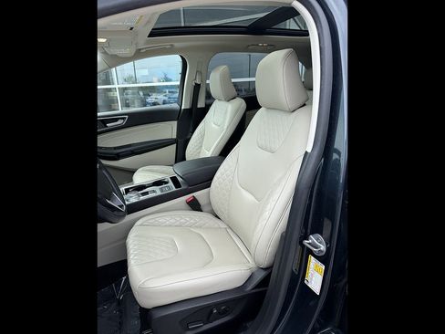 Used 2023 Ford Edge Titanium AWD/4WD image 14