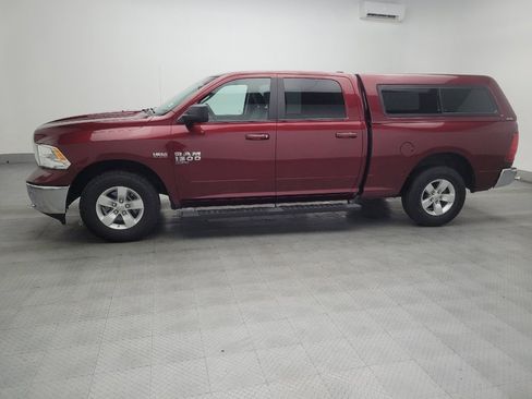 Used 2020 RAM 1500 Classic SLT image 2