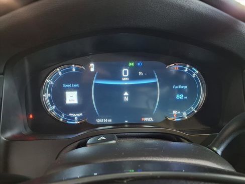 Used 2019 Cadillac Escalade Luxury w/ Escalade Sport Edition image 30