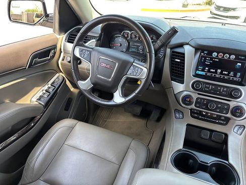 Used 2019 GMC Yukon SLT image 12