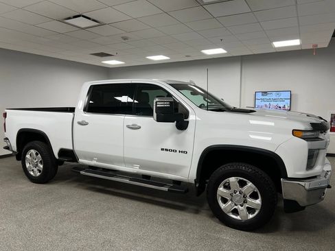 Used 2020 Chevrolet Silverado 2500 LTZ image 15