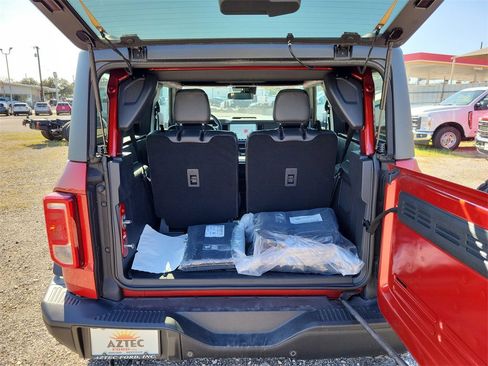 Used 2024 Ford Bronco Black Diamond image 20