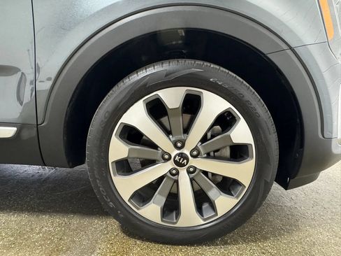 Used 2020 Kia Telluride S FWD image 9