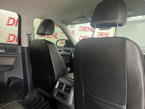 Used 2023 Volkswagen Atlas SE AWD/4WD image 12