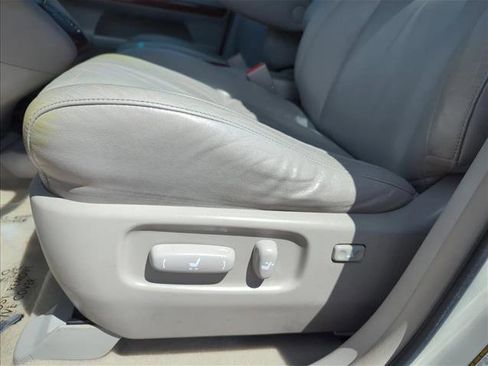 Used 2004 Lexus RX 330 FWD image 13
