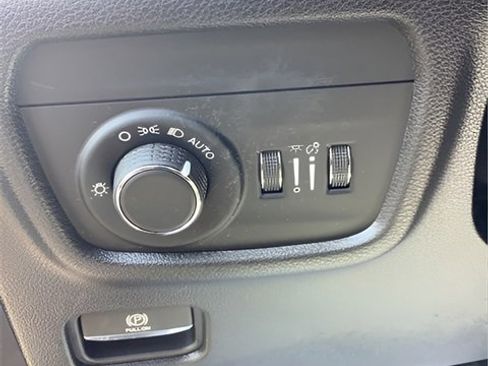 Certified 2022 Jeep Grand Cherokee L Altitude image 23