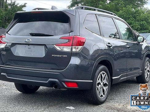 Certified 2023 Subaru Forester Premium AWD/4WD image 14