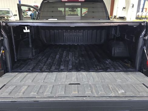 Used 2022 GMC Sierra 1500 SLT image 26
