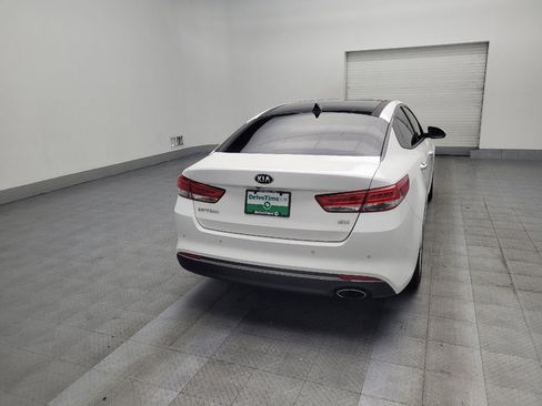 Used 2016 Kia Optima EX w/ Premium Package image 7