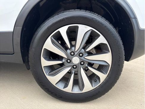 Used 2019 Buick Encore Essence AWD/4WD image 28