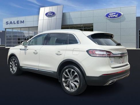 Used 2022 Lincoln Nautilus Reserve AWD/4WD image 4