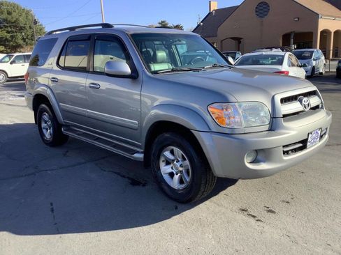 Used 2007 Toyota Sequoia SR5 image 7