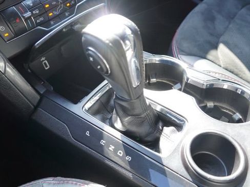Used 2018 Ford Explorer XLT w/ Equipment Group 202A FWD image 27