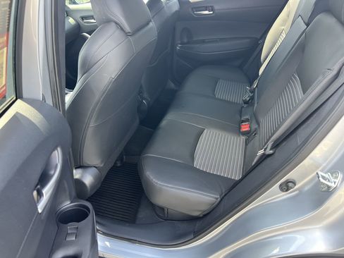 Used 2024 Toyota Corolla Cross AWD Hybrid w/ Convenience Package image 32