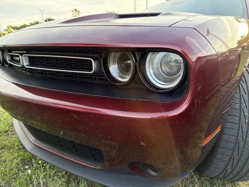 Used 2018 Dodge Challenger SXT w/ Sound Group image 9