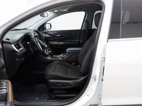 Certified 2019 GMC Acadia SLE image 6