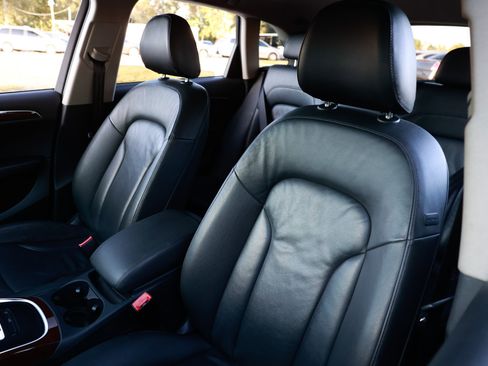 Used 2011 Audi Q5 2.0T Premium image 6