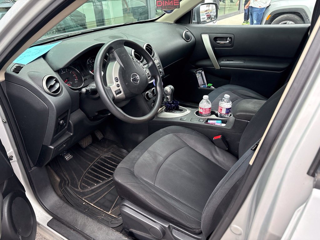 Used 2013 Nissan Rogue S w/ Special Edition Pkg FWD image 9