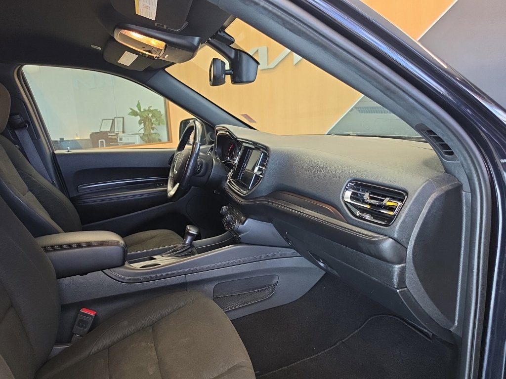 Used 2024 Dodge Durango SXT w/ 3rd Row Seating Group RWD image 48