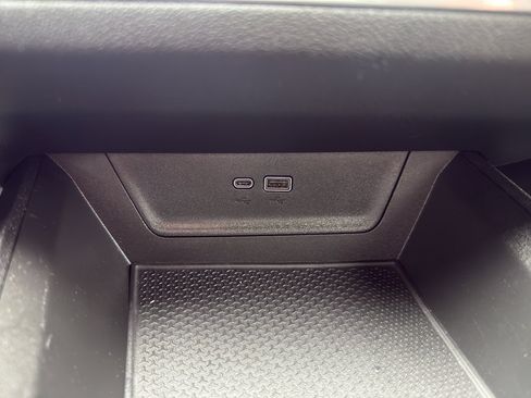 Used 2026 Chevrolet Equinox LT w/ Convenience Package II image 35