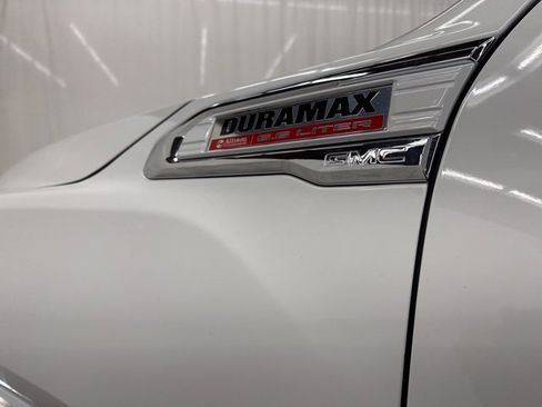 Used 2023 GMC Sierra 3500 Denali w/ Denali Ultimate Package image 23