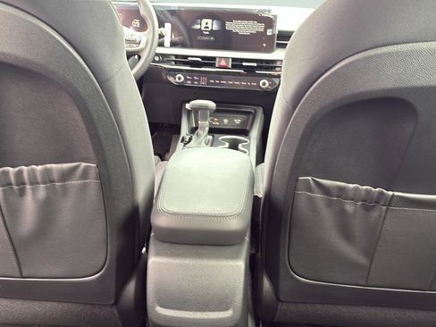 New 2026 Kia K5 LXS image 26
