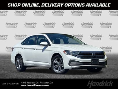 Used 2023 Volkswagen Jetta SE