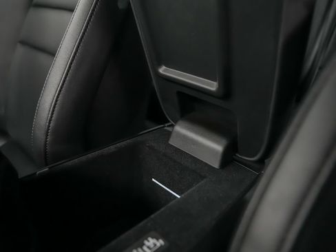 Certified 2025 Porsche Taycan 4S AWD/4WD image 35