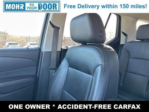 Used 2021 Chevrolet Traverse LT image 24