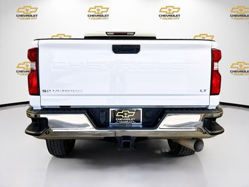 Used 2022 Chevrolet Silverado 2500 LT w/ Convenience Package AWD/4WD image 7