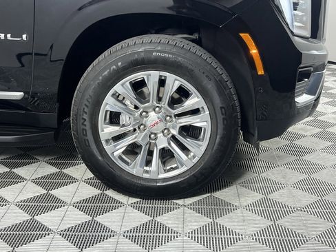 Used 2025 GMC Yukon XL Denali image 5