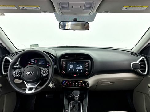 Used 2021 Kia Soul LX image 20