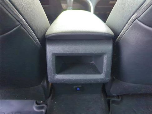 Certified 2019 Toyota Camry SE FWD image 23