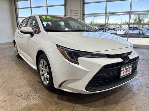 Certified 2024 Toyota Corolla LE FWD image 4