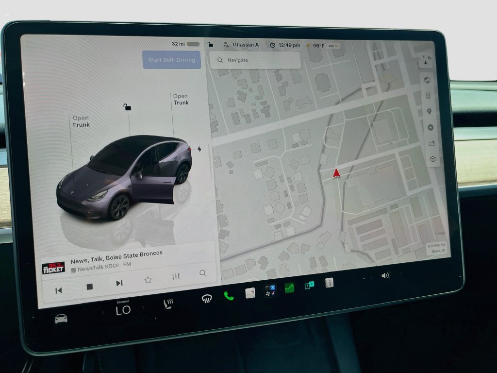 Used 2024 Tesla Model Y Long Range AWD/4WD image 12