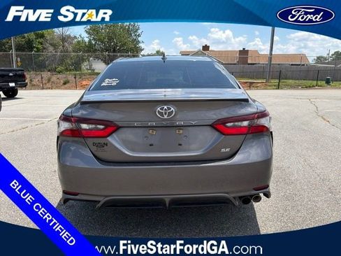 Used 2021 Toyota Camry SE FWD image 4