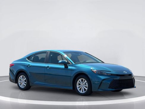 New 2025 Toyota Camry LE FWD image 5