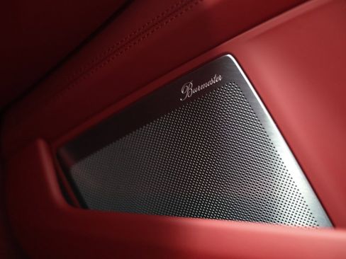 Used 2024 Porsche 911 Carrera w/ Premium Package image 41