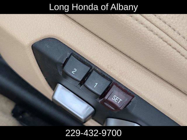 Used 2016 BMW 328i Sedan RWD image 13