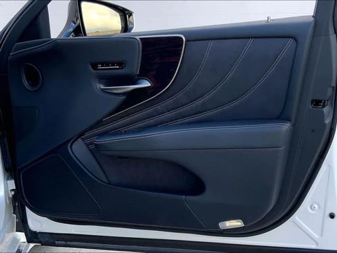 Used 2022 Lexus LS 500 w/ Luxury Package RWD image 28