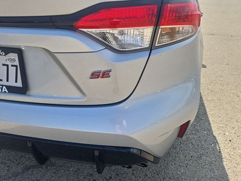 Used 2023 Toyota Corolla SE image 5