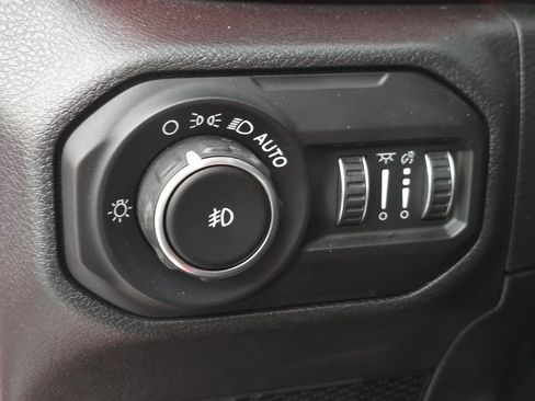 Used 2021 Jeep Wrangler Unlimited Rubicon AWD/4WD image 26