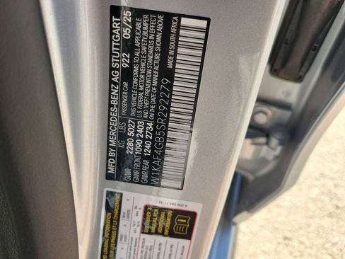 Used 2025 Mercedes-Benz C 300 Sedan image 25