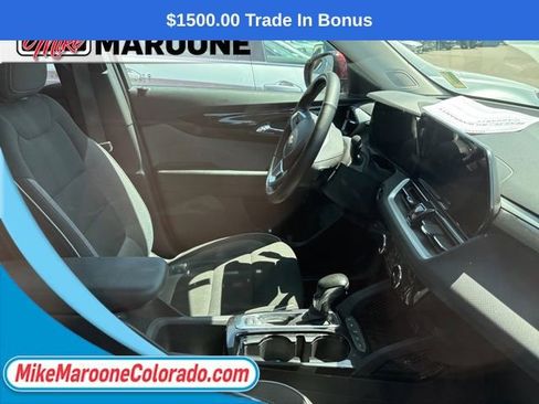 Used 2024 Chevrolet TrailBlazer LT w/ LT Cold Weather Package image 5