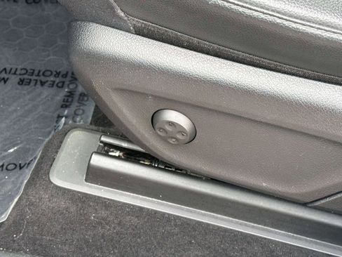 Used 2022 Mercedes-Benz GLE 350 4MATIC image 21