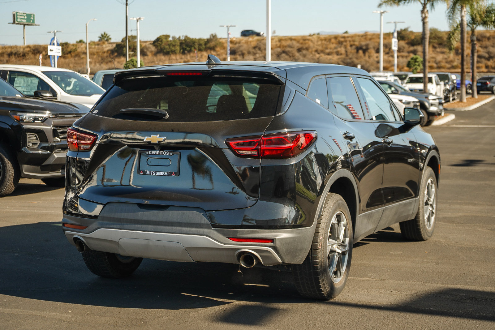 Used 2023 Chevrolet Blazer LT FWD image 4