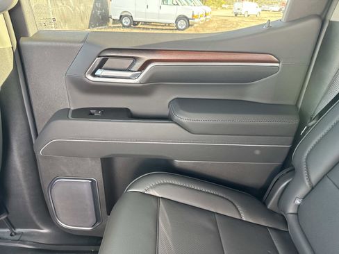 New 2026 GMC Sierra 1500 Denali w/ Denali Reserve Package image 18