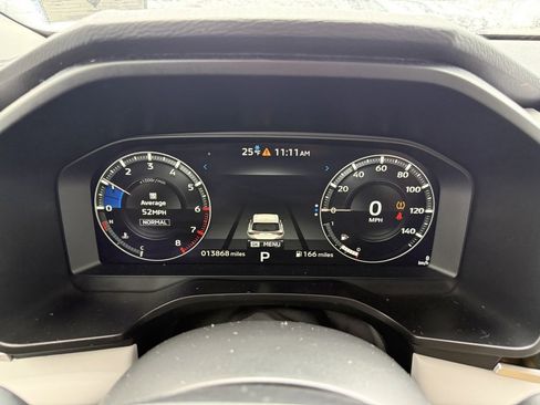 Used 2024 Mitsubishi Outlander SEL image 14